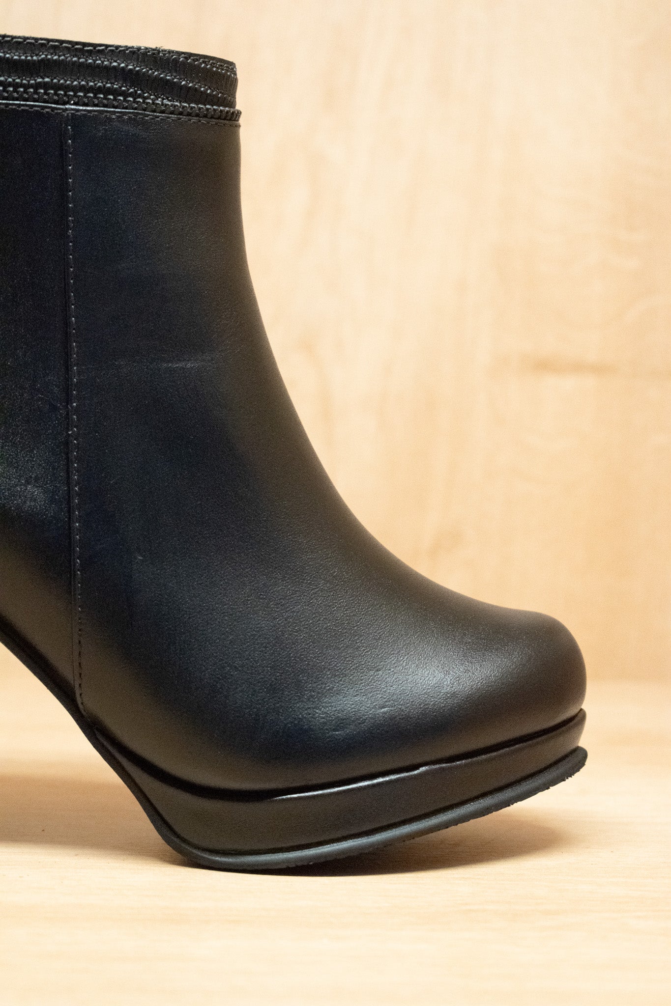 Botin Negro Mujer