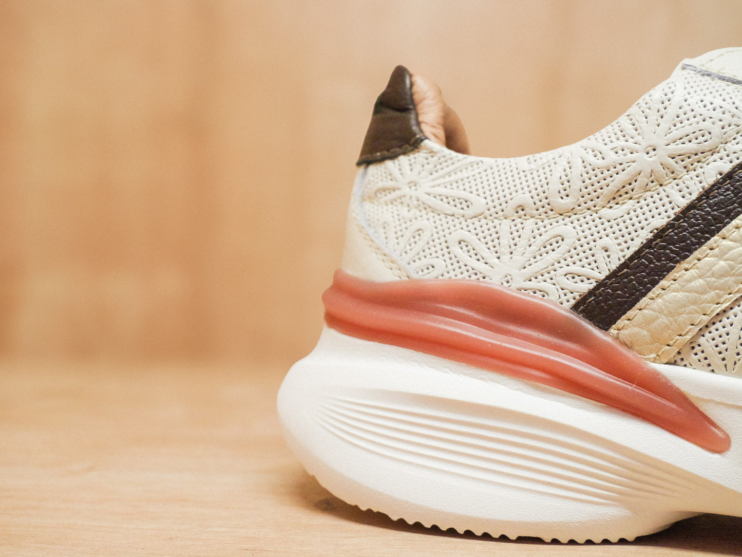 Tennis Beige con Plataforma